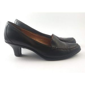 Women's size 10 black leather slip on heels